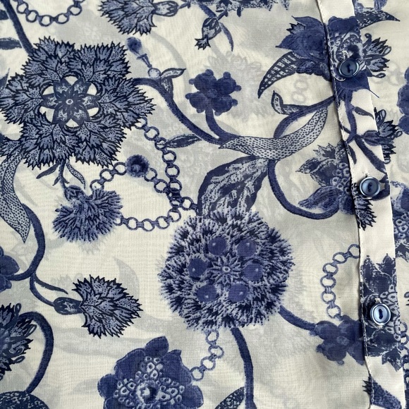 Mandee Sz M blouse. Like new - Picture 5 of 7